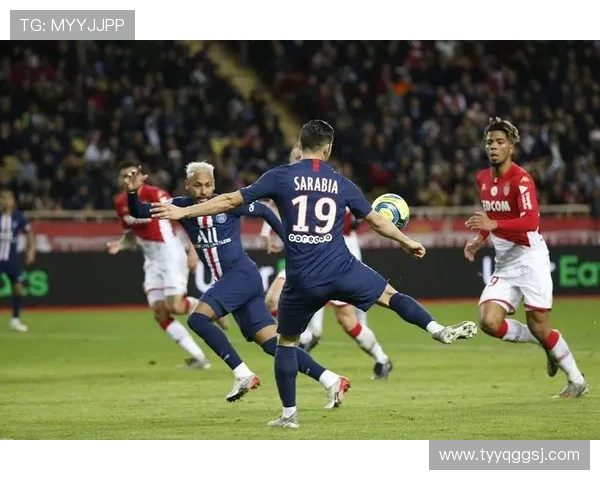 巴黎圣日耳曼迎强敌巅峰对决展现欧洲豪门荣耀与激情 巴黎圣日耳曼迎强敌巅峰对决展现欧洲豪门荣耀与激情