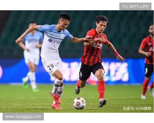 南京足球队与重庆足球队赛后复盘分析灵活性表现与战术调整