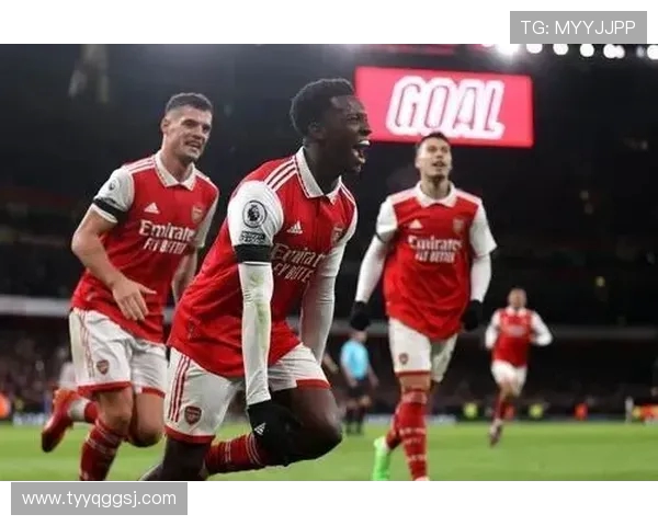 伯利恩对决富勒姆精彩赛事回顾与分析展望