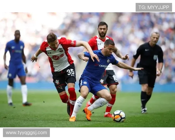 切尔西对阵诺维奇的精彩赛果分析与比赛亮点回顾